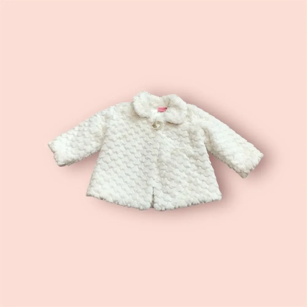 The Children’s Place Baby Girl Faux Fur Cape Coat Sz 3 - 6 months